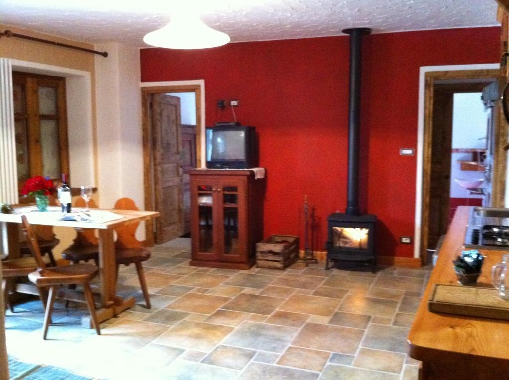 La Placette - Albergo Diffuso E Trattoria Usseaux Room photo